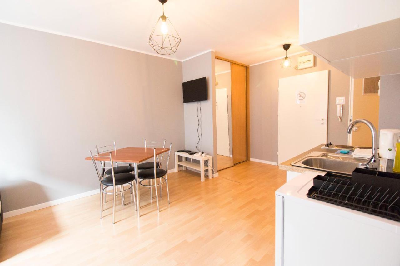 Апартаменти Apartsystem- Self Check In 24H Saturn Вроцлав Екстер'єр фото